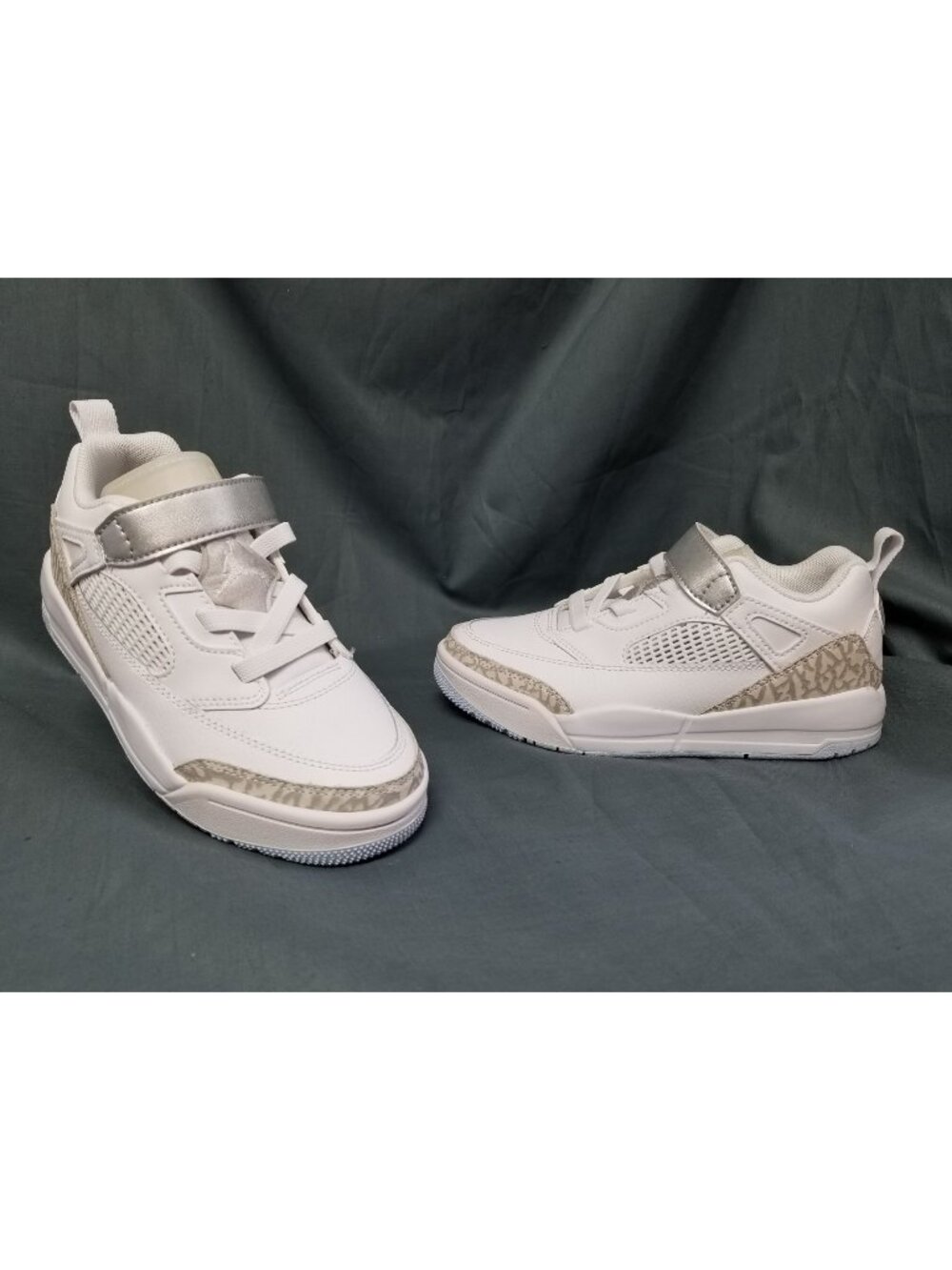 Jordan Spizike Low (PS) Sneakers White Neutral Grey Kids Size 12c NEW IN BOX!
